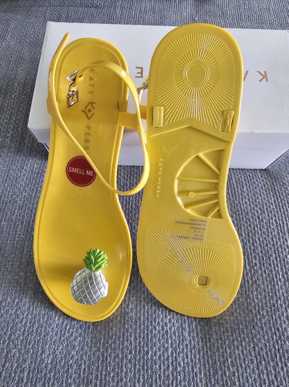 Katy Perry Collections Yellow Pineapple Jelly Sandals with Green Accent - Picture 2 of 3